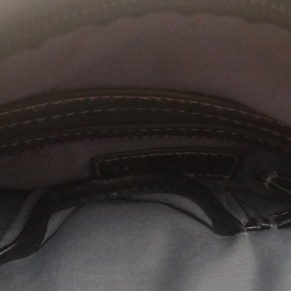 STONE & CO BLACK LEATHER CROSSBODY - Picture 3 of 8